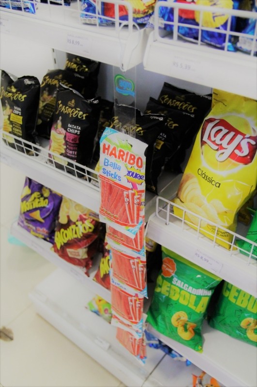 Clip Strip de Supermercado Encomenda Embu Guaçú - Clip Strip Display Racks